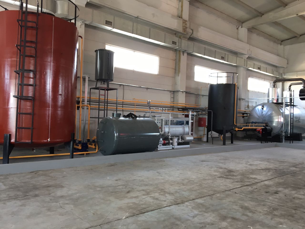 Sürekli ve Batch Tip Evaparatörlerde Prolotik Yağ İşleme Tesisi